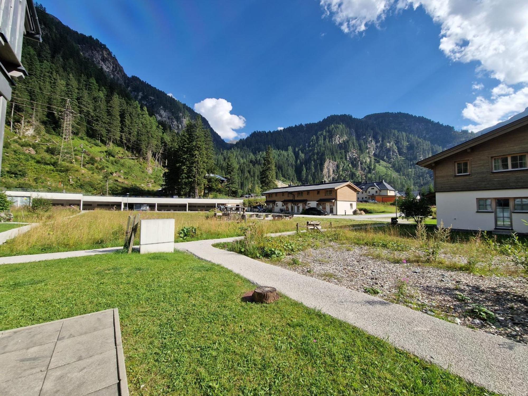 Tauerndorf Enzingerboden Ski In&Out - Steinbock Lodges Exterior photo