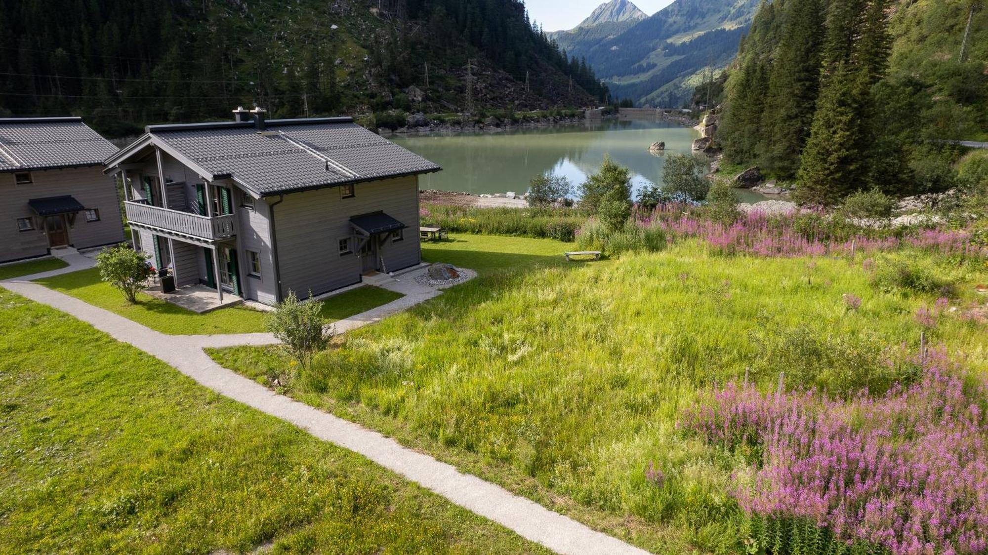 Tauerndorf Enzingerboden Ski In&Out - Steinbock Lodges Exterior photo